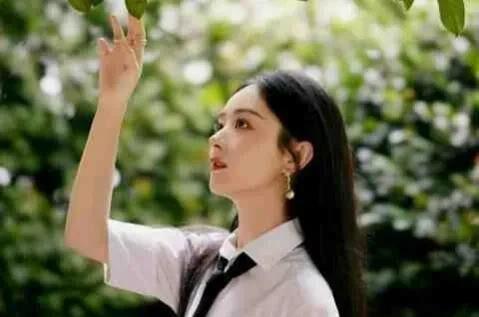 娱乐圈吃瓜顶流是指谁,谁是当红“吃瓜顶流”